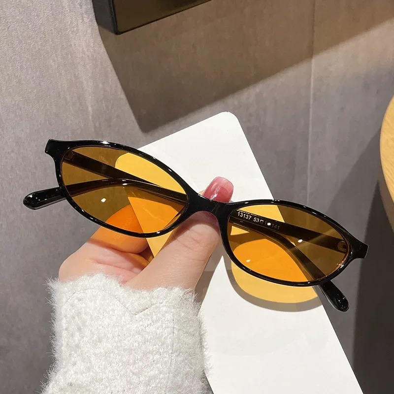 Nuovi Occhiali da Sole Ovali R - Sunglasses Cat Eye recensione e prezzo
