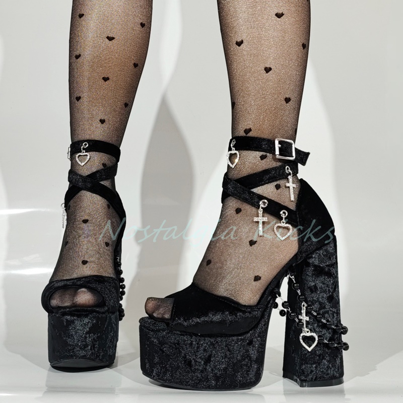 Sandali con tacco alto con pla - Sandal Strappy Heeled recensione e prezzo